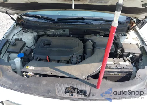 2015 Hyundai Sonata Se z USA, uszkodzony, nr VIN 5NPE24AF3FH057900